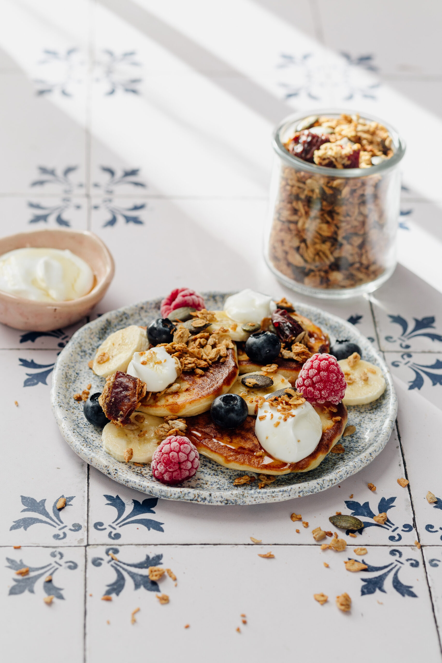 Granola z daktylami